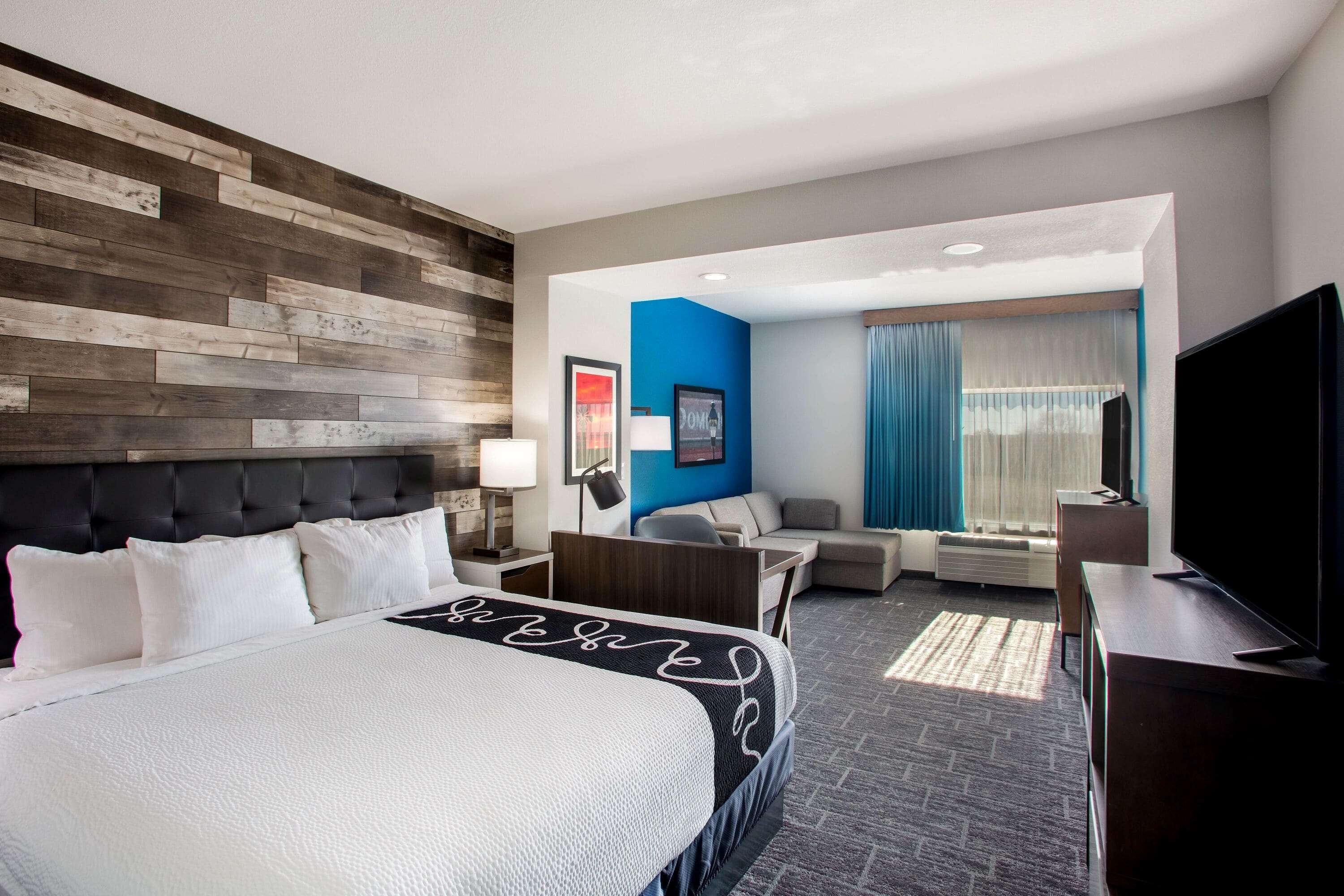 La Quinta By Wyndham Pittsburg Hotel Екстериор снимка