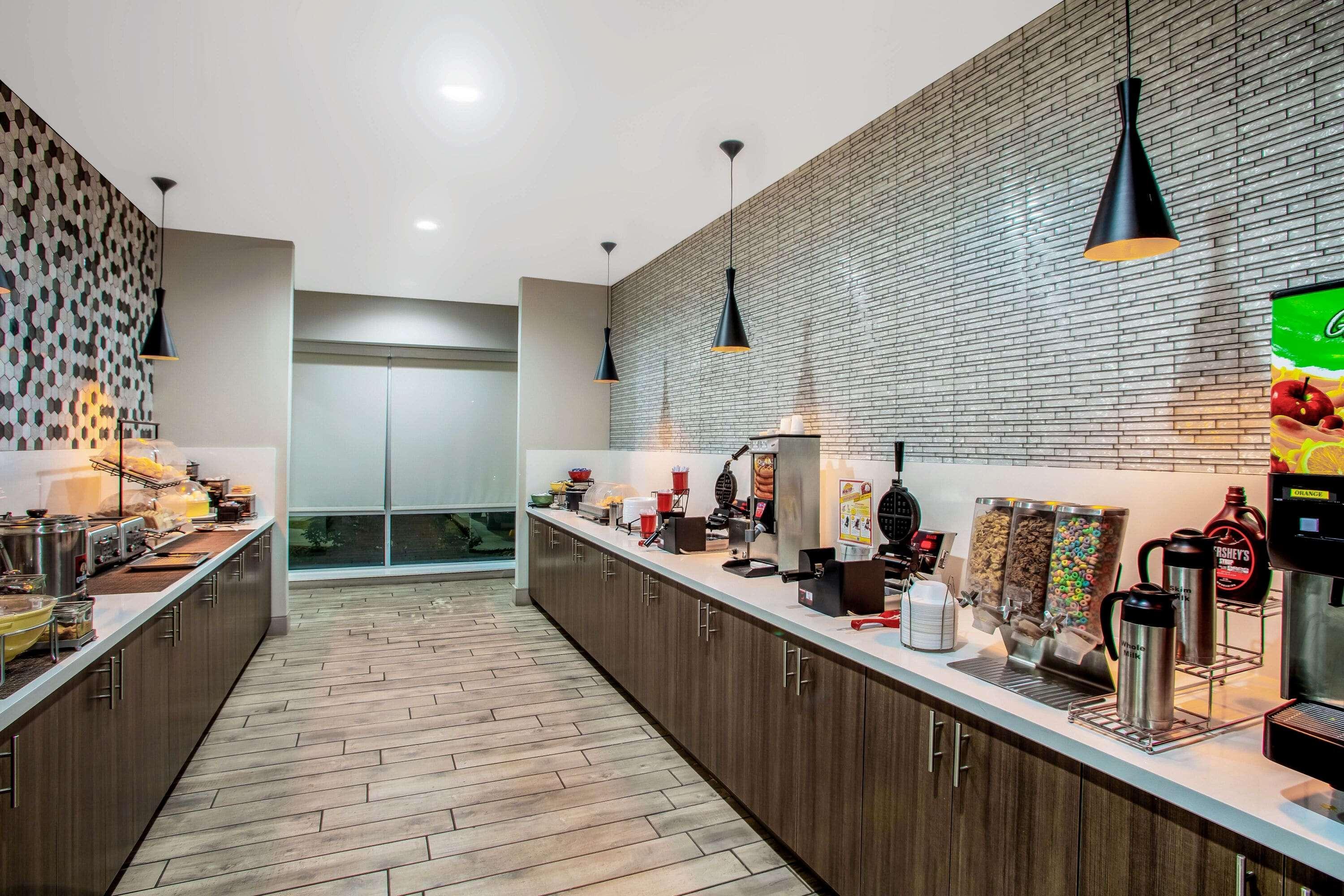 La Quinta By Wyndham Pittsburg Hotel Екстериор снимка